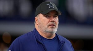 Dallas-Cowboys-head-coach-Mike-McCarthy-1040x572