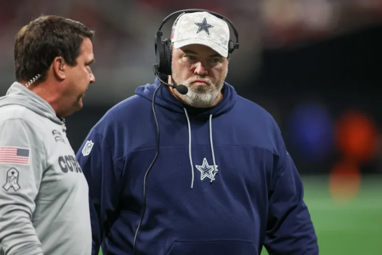 dallas-cowboys-head-coach-mike-946340185_725a53 (1)