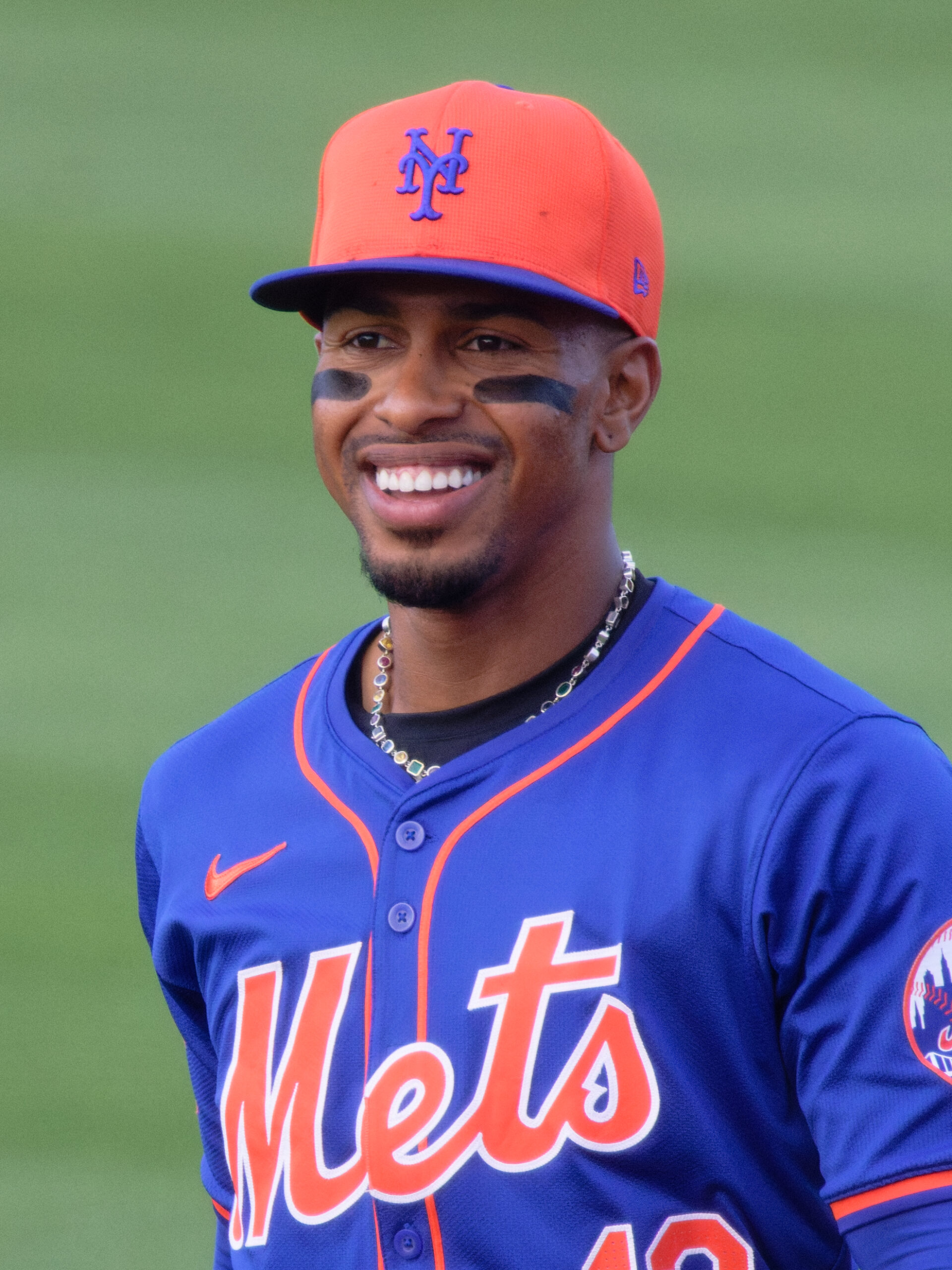 Francisco_Lindor_during_warmups,_March_15,_2024_(1)_(cropped)