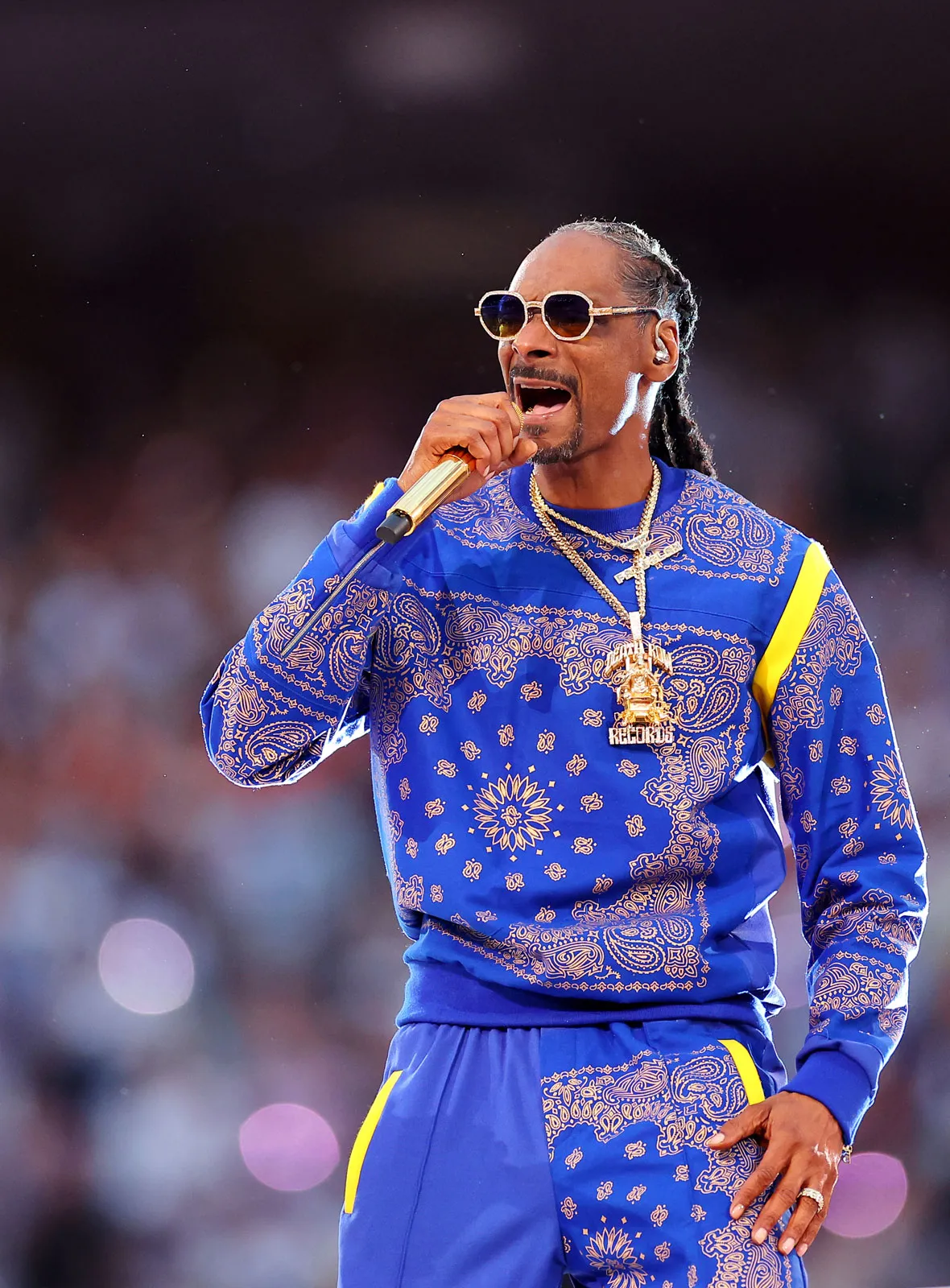 Snoop-Dogg-performs-Pepsi-Super-Bowl-LVI-Halftime-Show