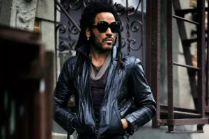 lenny-kravitz-blue-electric-light-las-vegas-010825-tout-62aa11bad4a24f65941ce80223a0f4d9