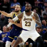 Stephen Curry and LeBron James 121124_0.jpeg
